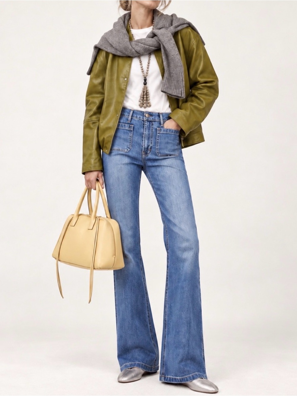 GAP - High Rise '70s Flare Jeans Blue Waist 27 / 4R, Like New